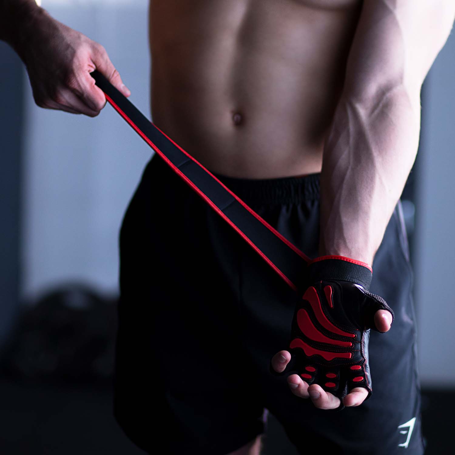 Crown Gear Dominator Weight Lifting Gloves MAXUM Fitness