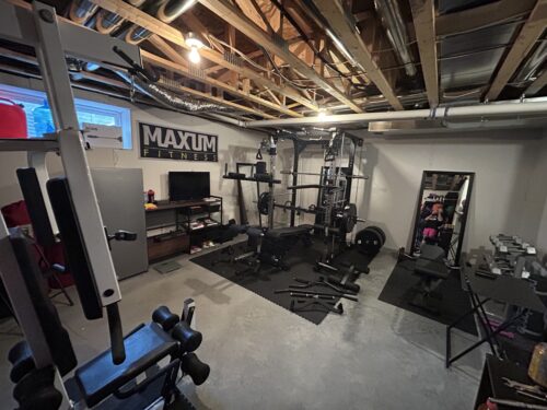 MAXUM 6ft Hard Chrome Olympic Barbell - 700 lb Capacity photo review